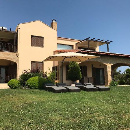 M Varkes Villa Nea Moudania Extérieur photo