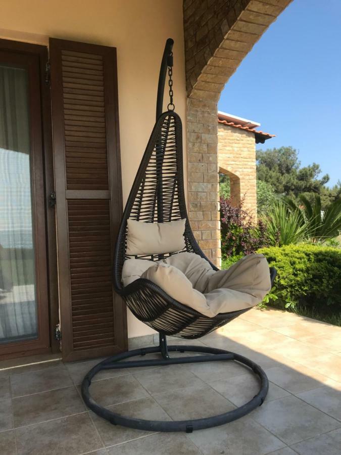 M Varkes Villa Nea Moudania Extérieur photo
